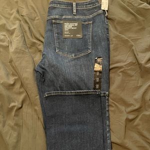 BNWT Silver Plus size 24 boot cut Jeans